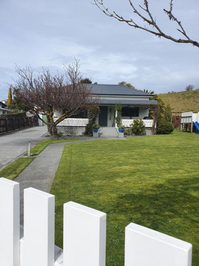 Ludstone Villa - A Charming Family Home 凯库拉 外观 照片