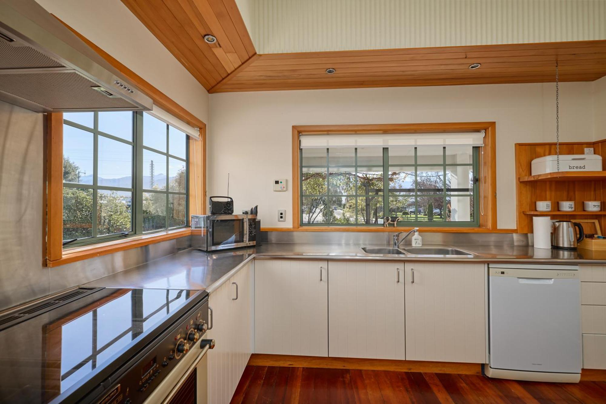 Ludstone Villa - A Charming Family Home 凯库拉 外观 照片